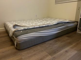 Mattress (Queen size)