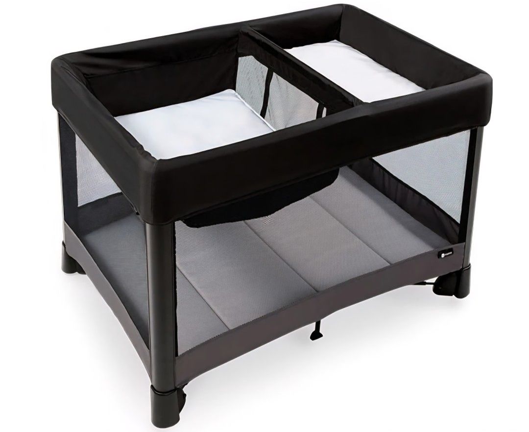 4moms Portable Playpen with Changing Table