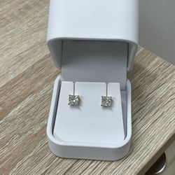 14K 2.10 CTW VVS2 D Color IGI Certified Lab Grown Diamonds