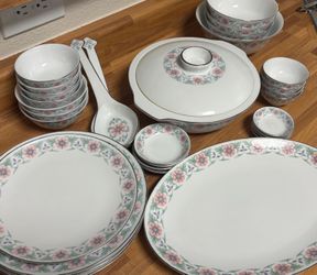 Underglaze Floral Floral Ceramic Dinner Set: Plates, Bowls, Serving Bowl, Spoon