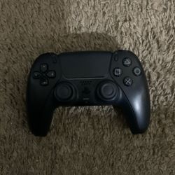 Black PS5 Controller 