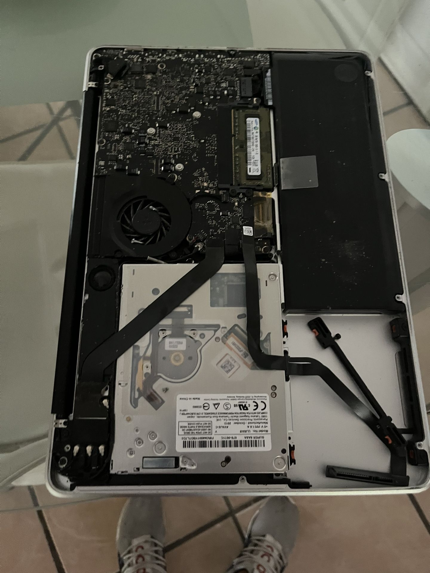 2012 Apple MacBook Pro Parts- missing hard drive