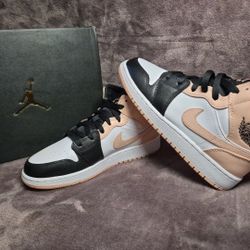 Nike Air Jordan Mid 1 Size 4.5y / 6w