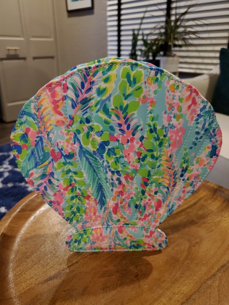 Lily Pulitzer Cosmetic Bag, Zips Up