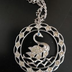 Vtg Sarah Coventry Pendant Necklace Silver Tone Swan Lake