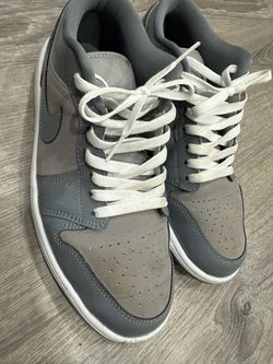 Air Jordan 1 Low SE 'Patent Cool Grey’