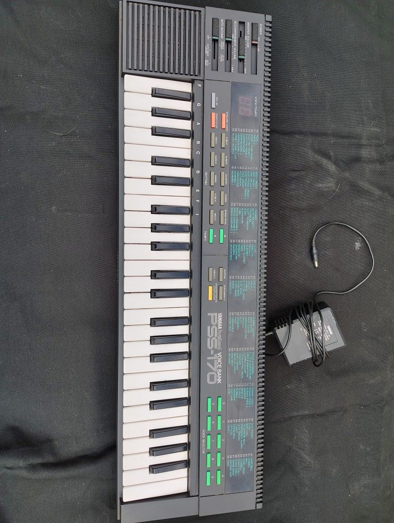Vintage Yamaha Synth Pss 170