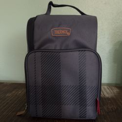 Thermo Lunch Box!!! Must Go 