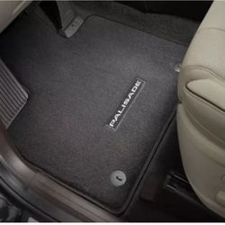 Hyundai Palisade 2024 carpeted floor mats