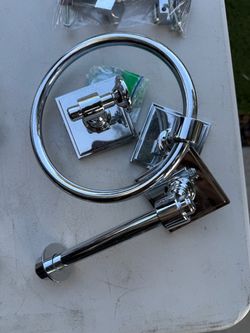 Pottery Barn Chrome Bathroom Hardware Accessory Set