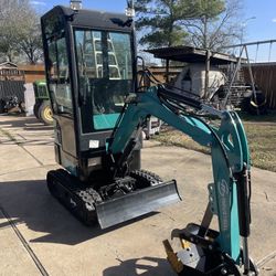 New 2023 Mini Excavator 