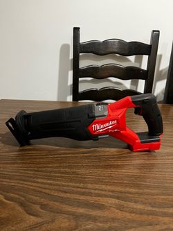 Milwaukee M18 Fuel Sawzall Reciprocating Saw