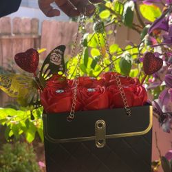  Mini Purse with Eternal Flower 