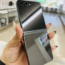 Samsung Galaxy Z Flip5 