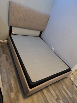 Bed Frame / Full