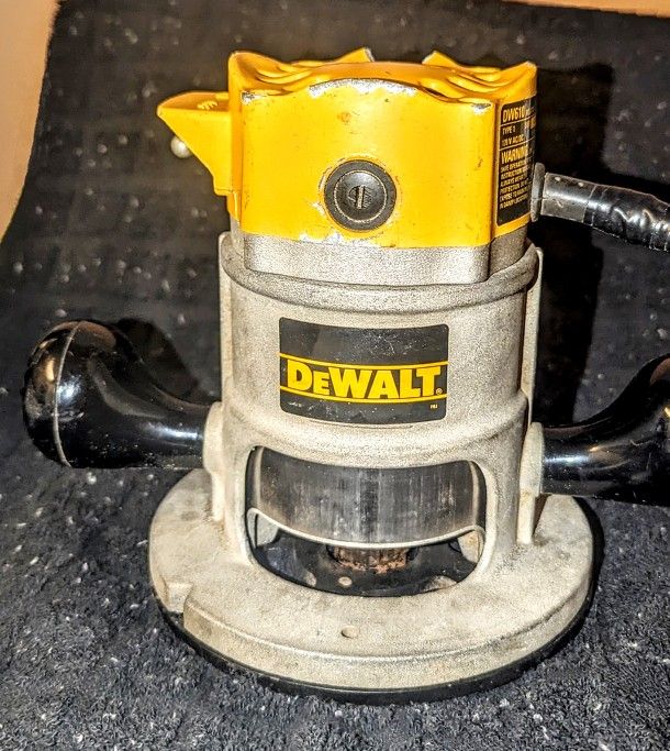 DeWalt Router DW610 (Used)