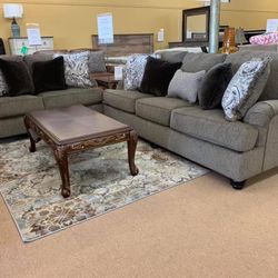 Braemar Brown Living Room Set /couches /Sofa and Loveseat 