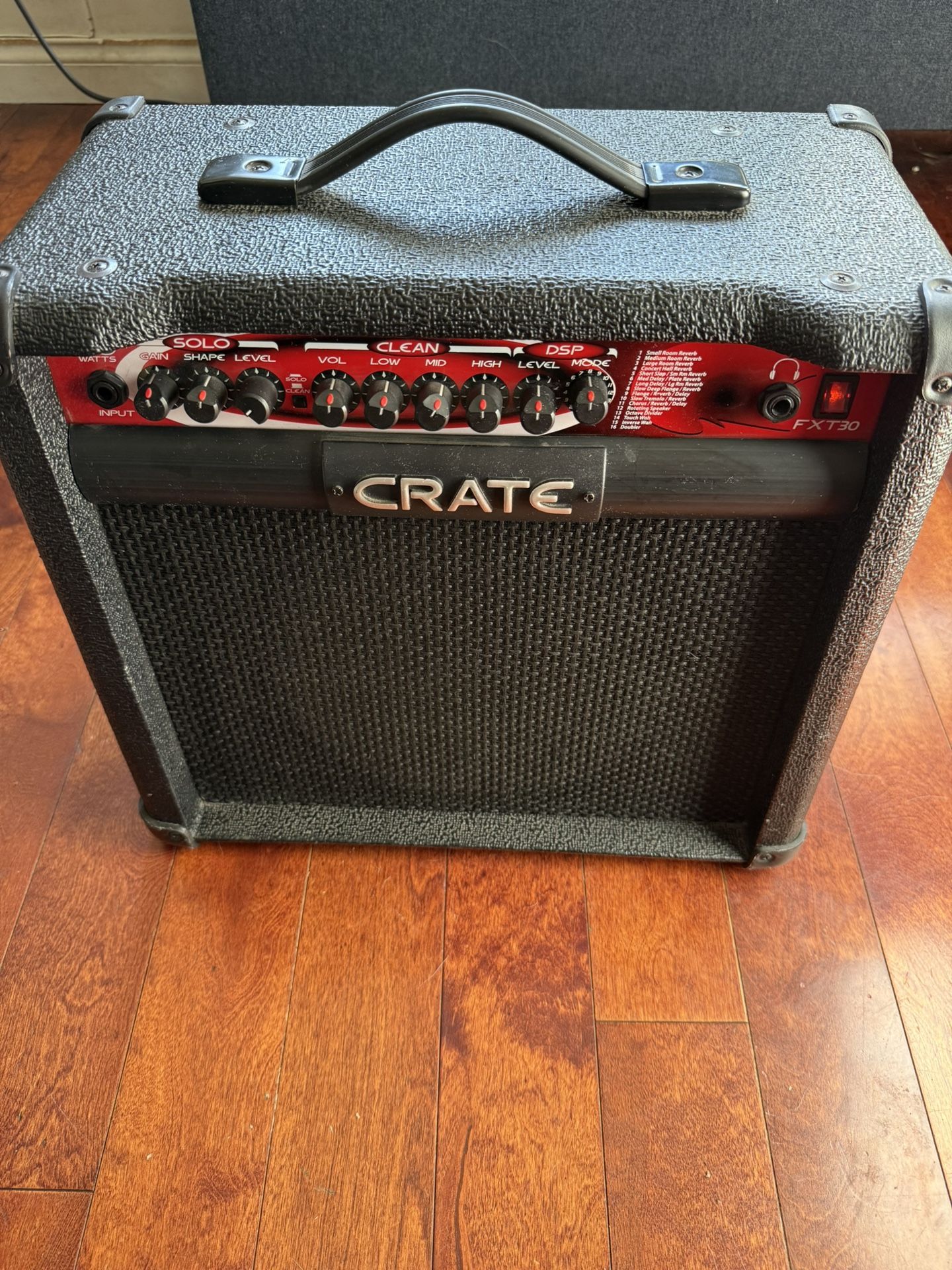 CRATE Guitar Amplifier