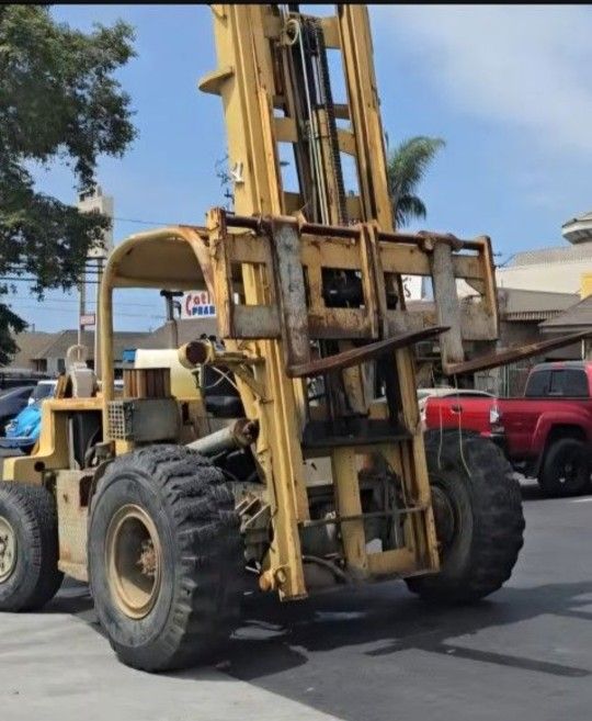 All Terrain Forklift 8k Capacity Diesel