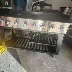 8 Burner Propane Grill 