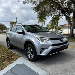 2016 TOYOTA RAV4 XLE 