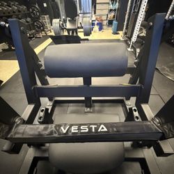 Vesta Hip Thrust Machine  
