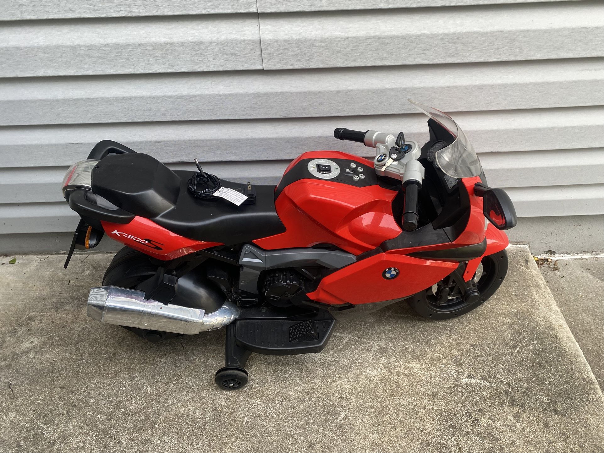 BMW Kids Official 12V Ride-On Motorcycle Toy