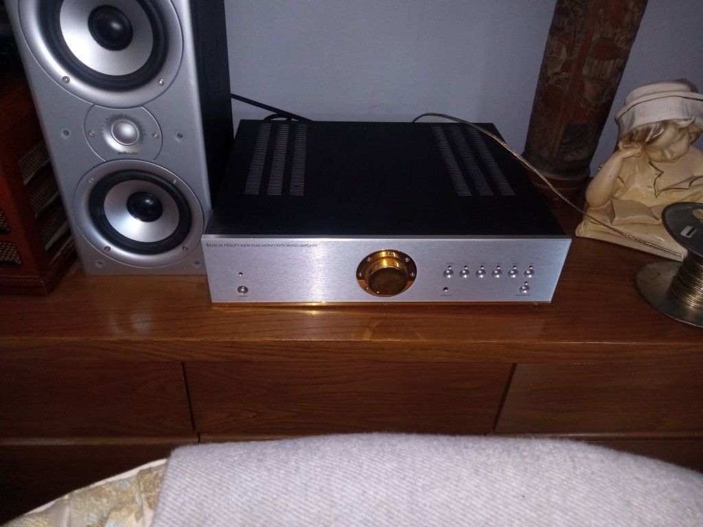 Musical Fidelity A300 Dual Mono Amplifier