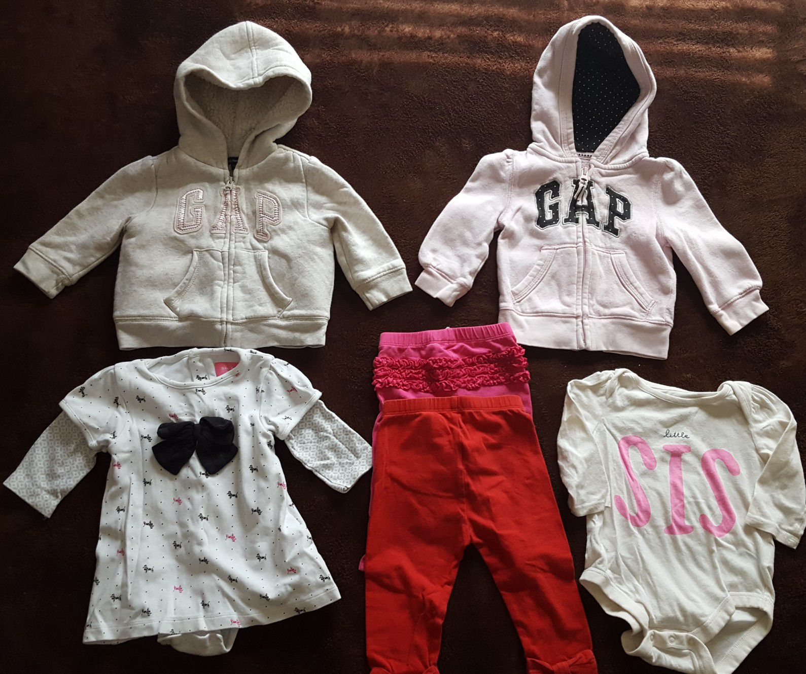 Baby girl clothes size 6-12 months