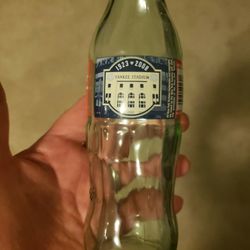 Collectible  Yankee Stadium  Coca Cola 8 Ounce  Glass Bottle