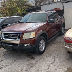 2010 Ford Sportrack Pickup