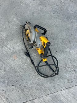 Dewalt skisaw
