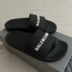 Balenciaga Slides 