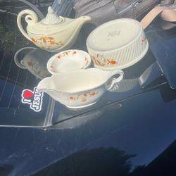 five Piece Dish Set