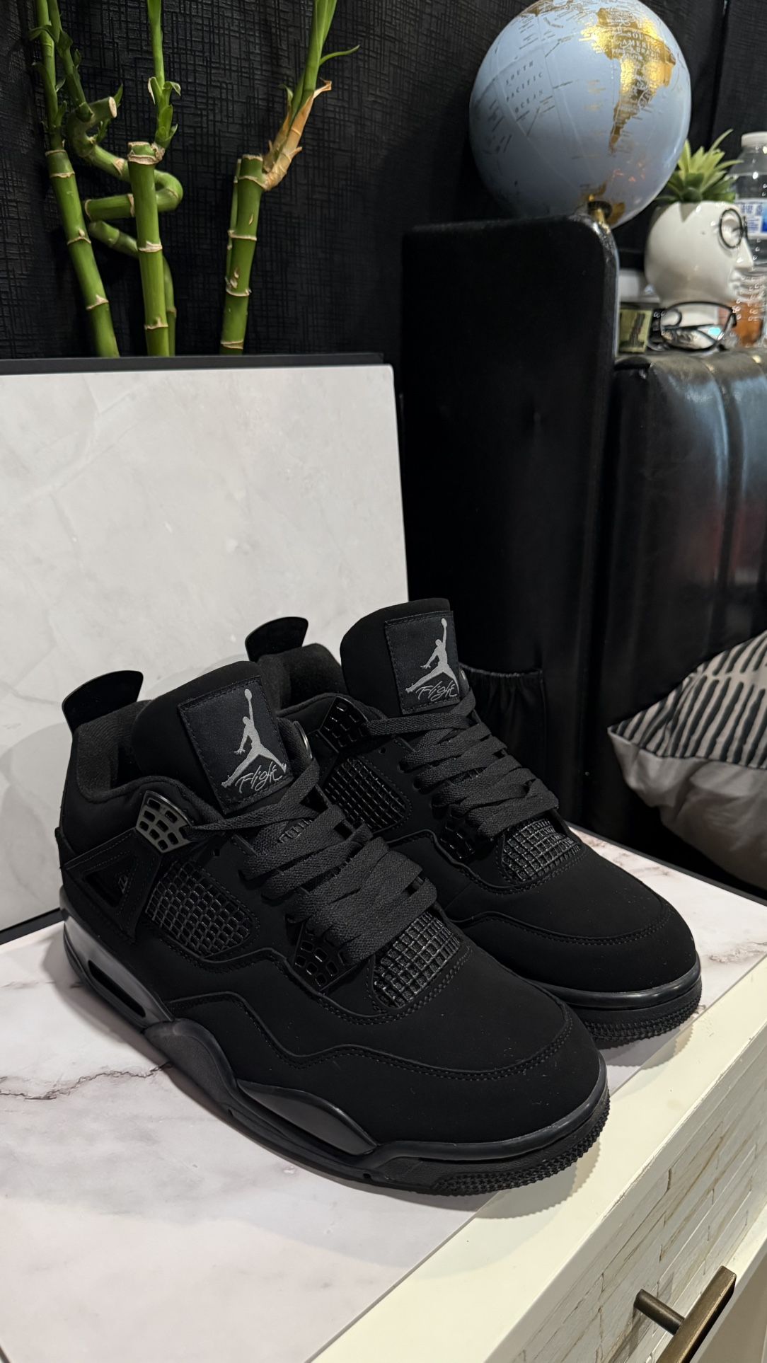 Jordan Retro Black Cats 4 Size 8 Mens