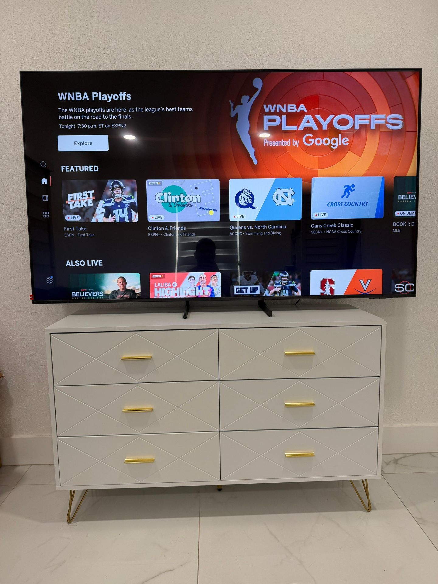 Samsung 70” UHD 4K Smart TV