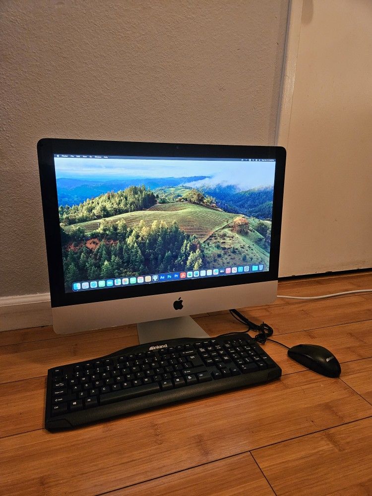 22in imac core i7 8gb ram 256gb ssd, logic pro finalcut, Adobe, Ms office, keyboard or best offers