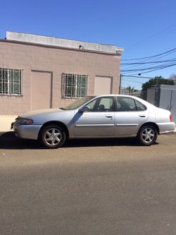 Nissan Altima 1999