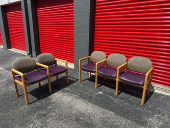 OFFICE CHAIR