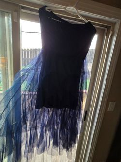 Cute Navy Ruffle dress!
