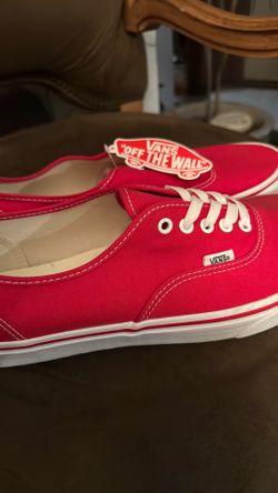 New in box Vans men’s 13 size red and white
