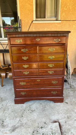Long dresser, brand new very good condition rustic Long dresser, brand new very good condition rustic