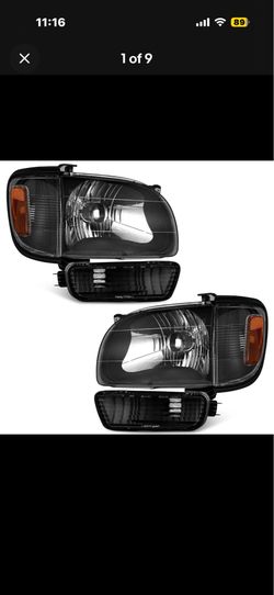 01-04 Toyota Tacoma Black Amber Headlights Bumper and Corner Lights