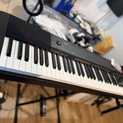 Casio cdp-130 weighted 88 keys piano