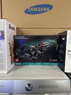 Lego Mercedes - AMG F1 W14 E Performance 42171 Set More Info Below