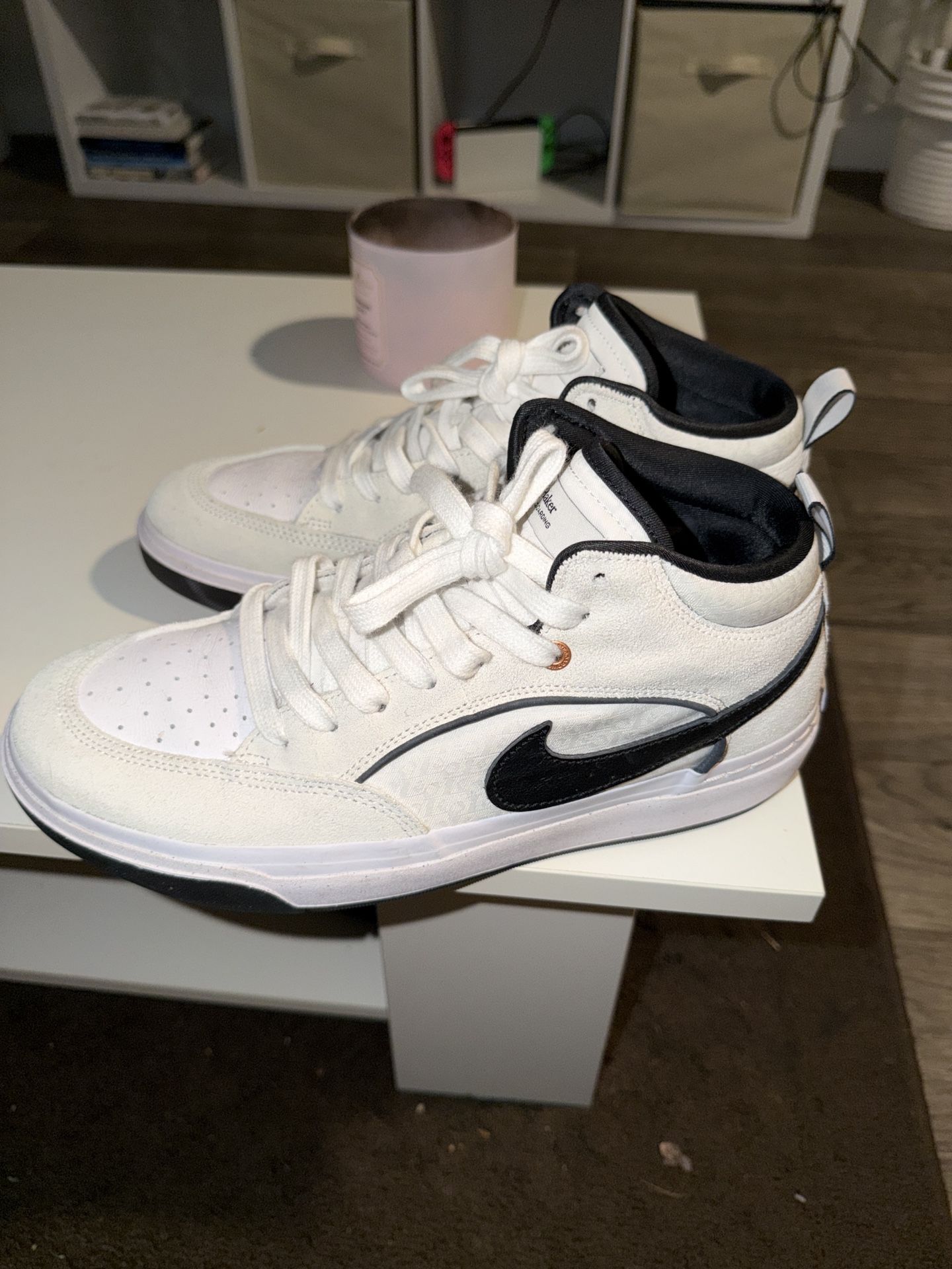 Nike Men’s Shoes LEO BAKER