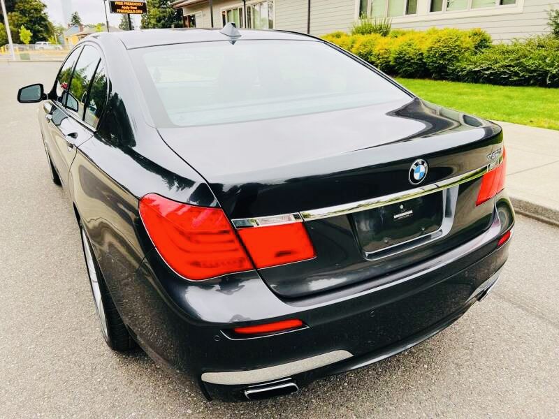 2010 BMW 750i