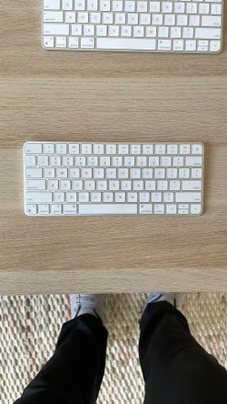 Apple Keyboard