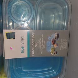 NEW 26 PIECE FOOD CONTAINER SET