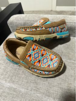 Twister shoes size 10 ( boy-girl)